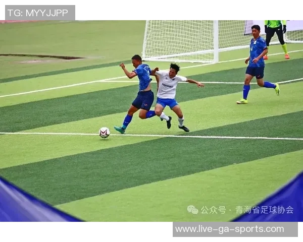 足球后卫铲球技巧解析与实战应用提升防守能力的关键要素 足球后卫铲球技巧解析与实战应用提升防守能力的关键要素