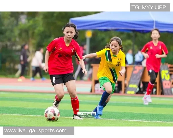 足球宝贝纪然的梦想之路与成长故事分享 足球宝贝纪然的梦想之路与成长故事分享